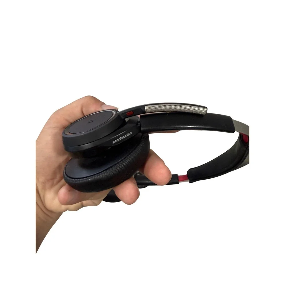 Plantronics Voyager Focus UC B825 Wireless Bluetooth Headset with Charging Stand